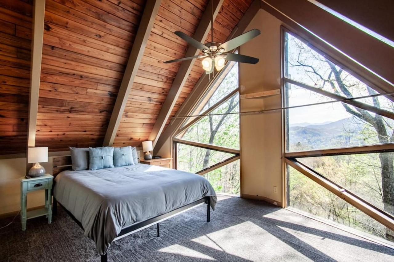 Bear View Chalet With Hot Tub And Near Ober Gatlinburg Dış mekan fotoğraf