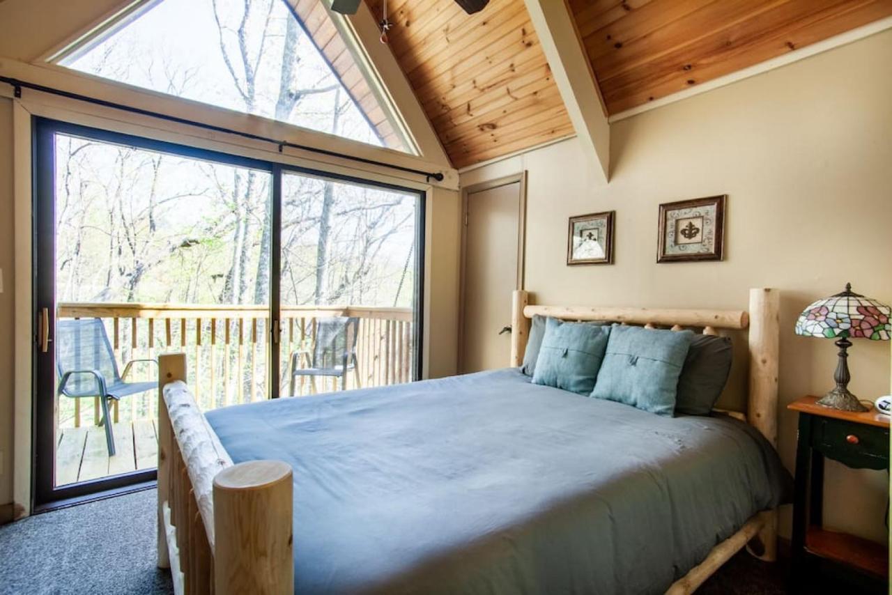 Bear View Chalet With Hot Tub And Near Ober Gatlinburg Dış mekan fotoğraf
