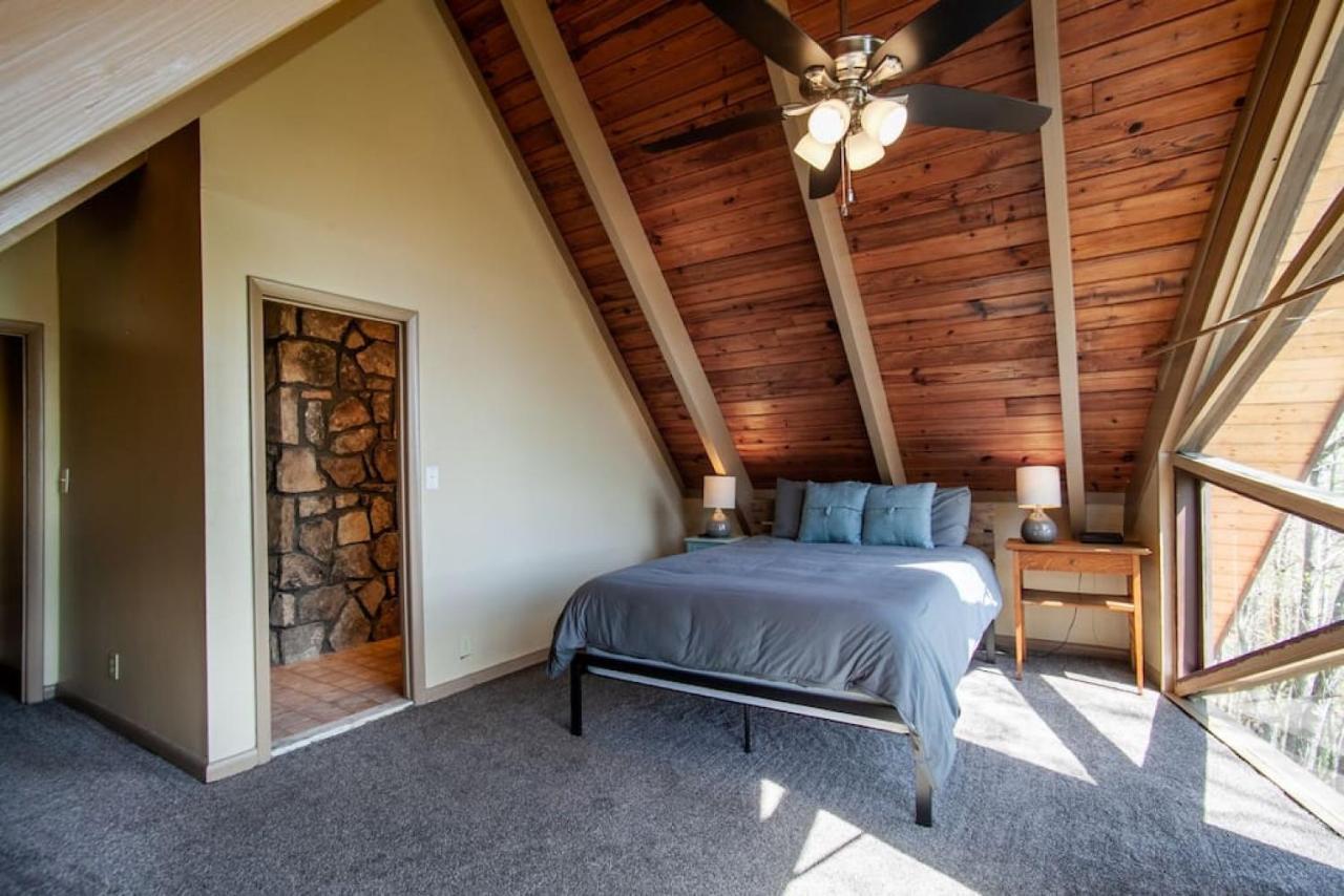Bear View Chalet With Hot Tub And Near Ober Gatlinburg Dış mekan fotoğraf